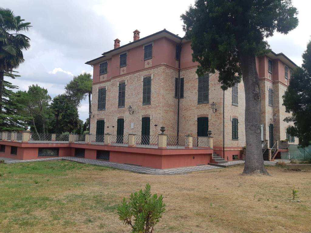Villa a Castelfidardo in Via della Stazione, 46 - Foto 2