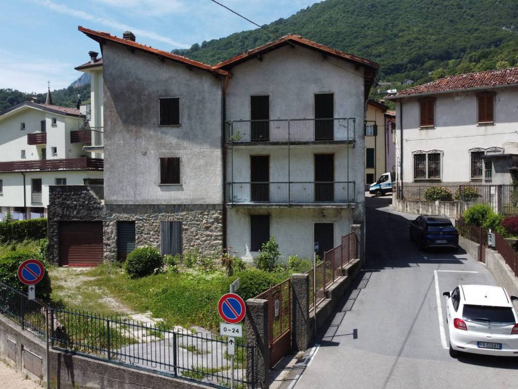 Casa indipendente a Ballabio in Via Aurelio Saffi - Foto 2