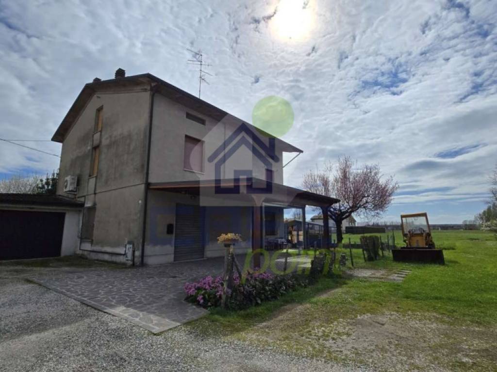Casa indipendente a Guastalla in Via Viazzolo Lungo 30 - Foto 3