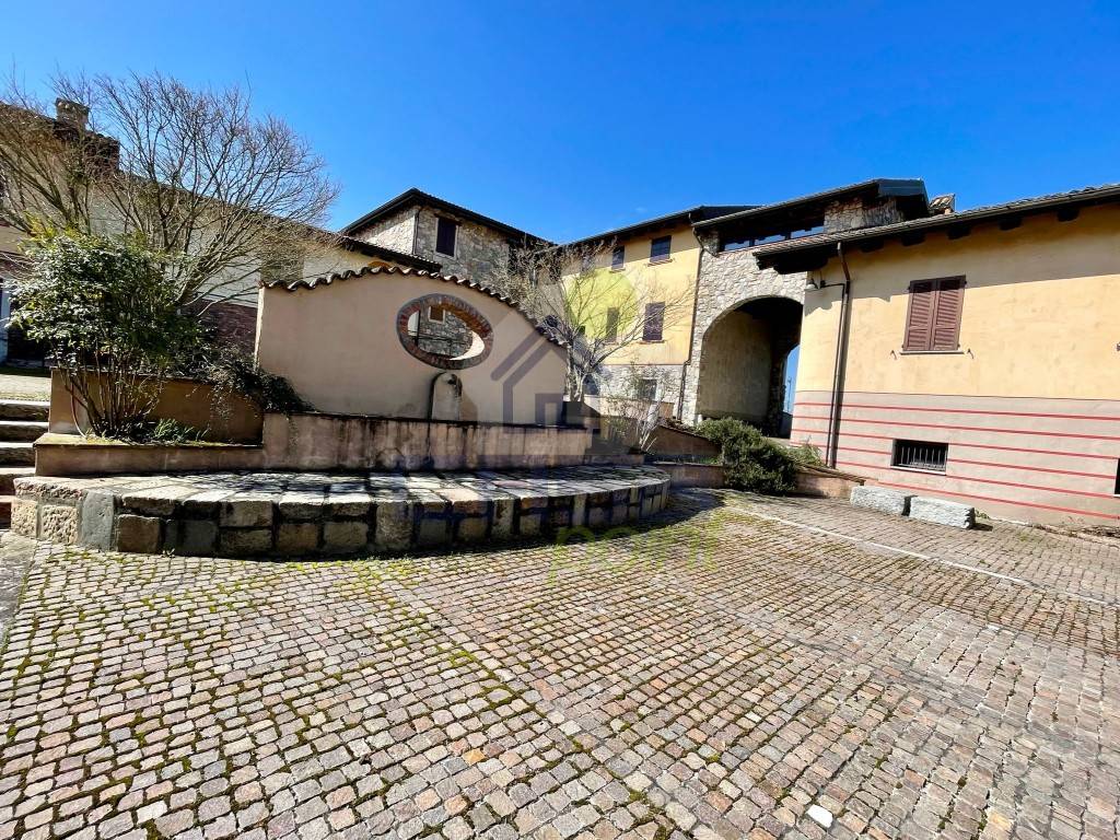 Appartamento a Ziano piacentino in località borgo poggio diola - Foto 2