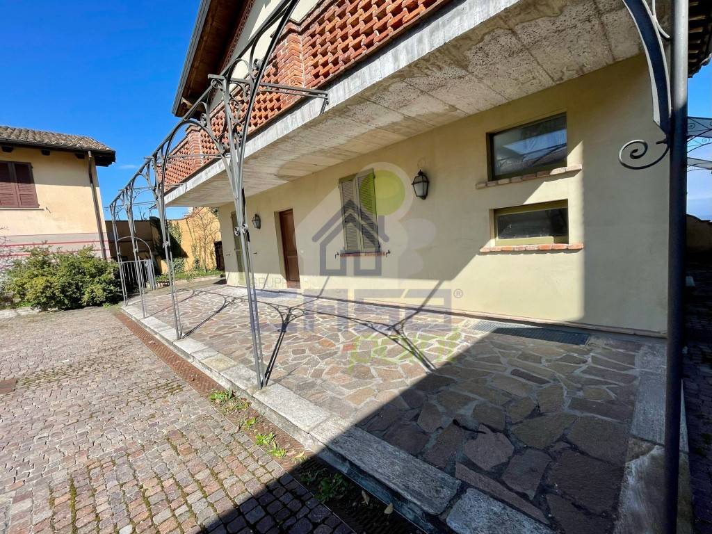 Appartamento a Ziano piacentino in località borgo poggio diola - Foto 4