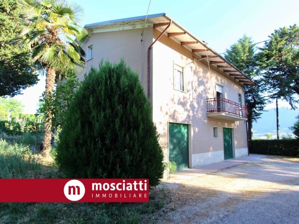 Rustico / casale a Matelica in Località Collepere - Foto 3