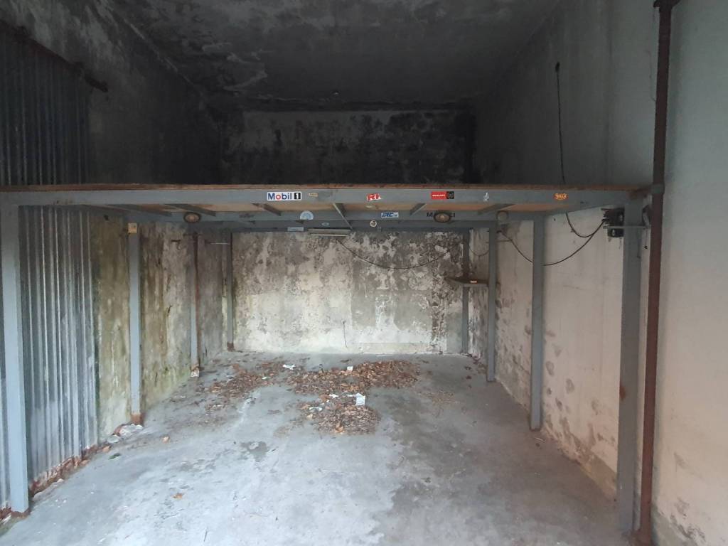 Box / garage a Alto reno terme in Via Guglielmo Marconi, 24 - Foto 3