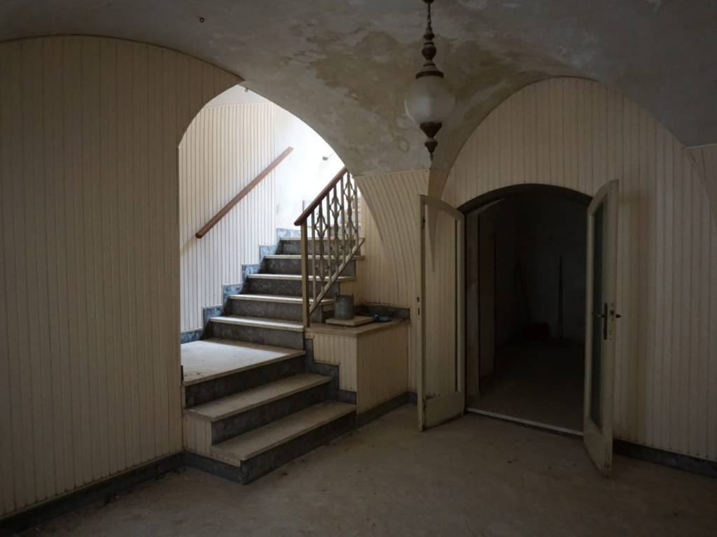 Palazzo / stabile a Modica in Via Florida, 3 - Foto 4