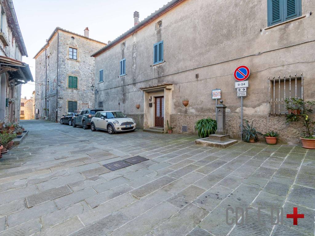 Appartamento a Massa marittima in Via Giuseppe Garibaldi - Foto 2