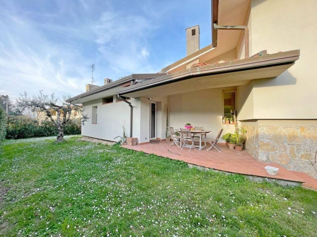 Villa a Capannori in Via Sottomonte, , 276 - Foto 2