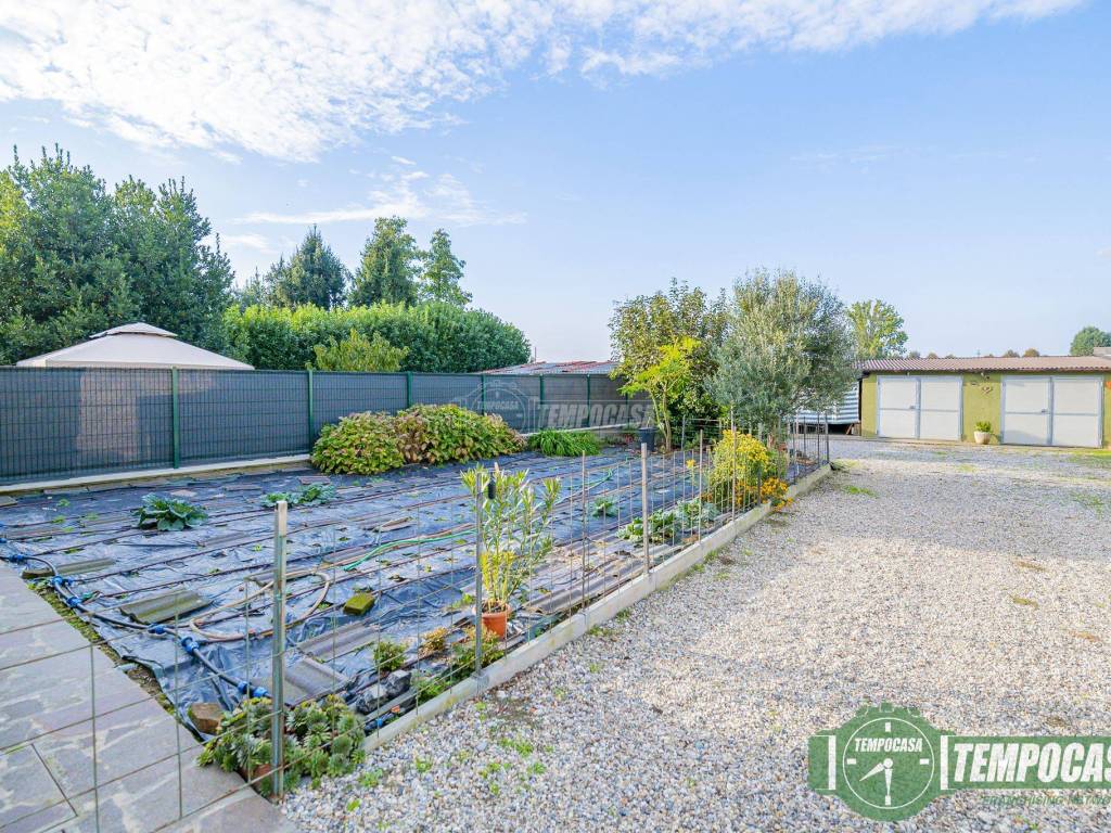 Villa a Borgo san giovanni in Via Don L. Sturzo 9 - Foto 5