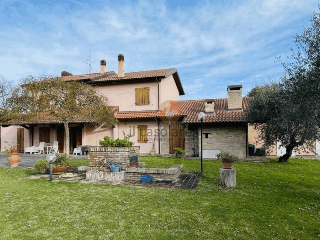 Villa a Fano in Strada Provinciale Novilara Fenile - Foto 2