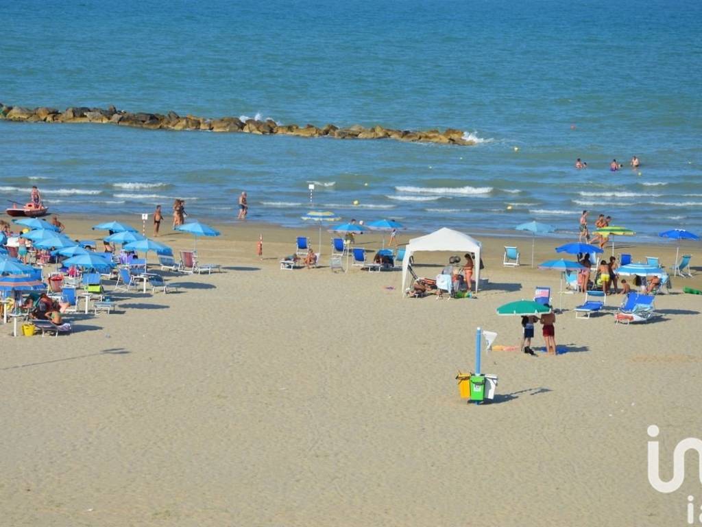 Appartamento a Roseto degli abruzzi in Lungomare Trento - Foto 3