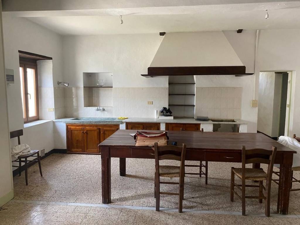Rustico / casale a Borgo a mozzano in Strada Comunale di Valdottavo - Foto 3
