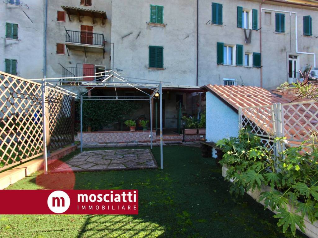 Casa indipendente a Matelica in Vicolo Cuoio, 54 - Foto 2