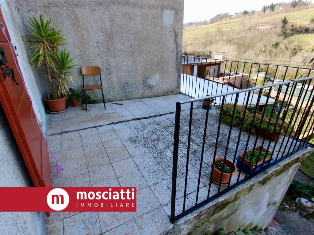 Casa indipendente a Matelica in Vicolo Cuoio, 54 - Foto 3