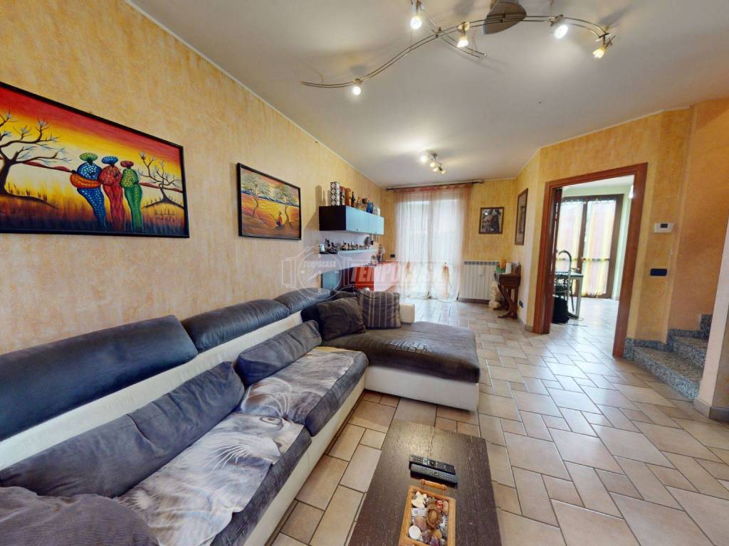 Villetta a schiera a Solbiate con cagno in Via Giacomo Puccini - Foto 5