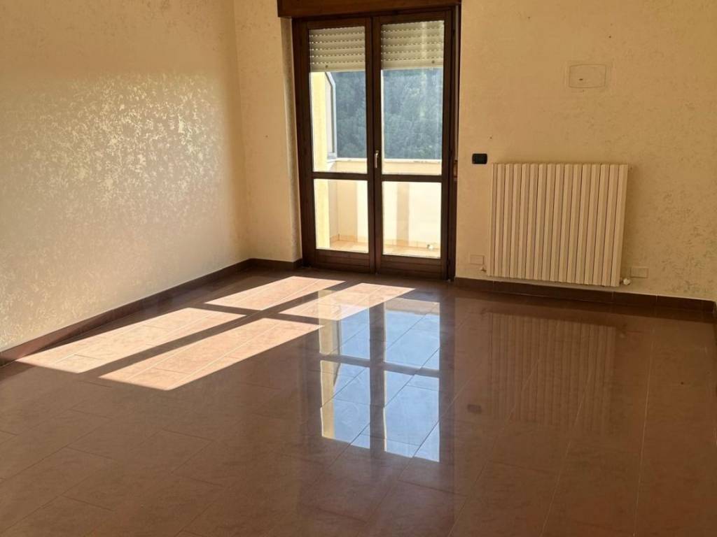 Appartamento a Catanzaro in Via Garibaldi Gariani, 1 - Foto 5