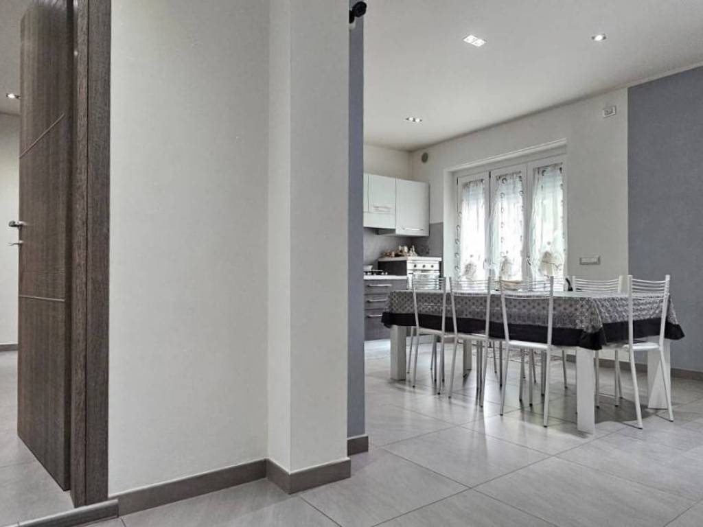 Appartamento a Aosta in via Buthier, 15 - Foto 2