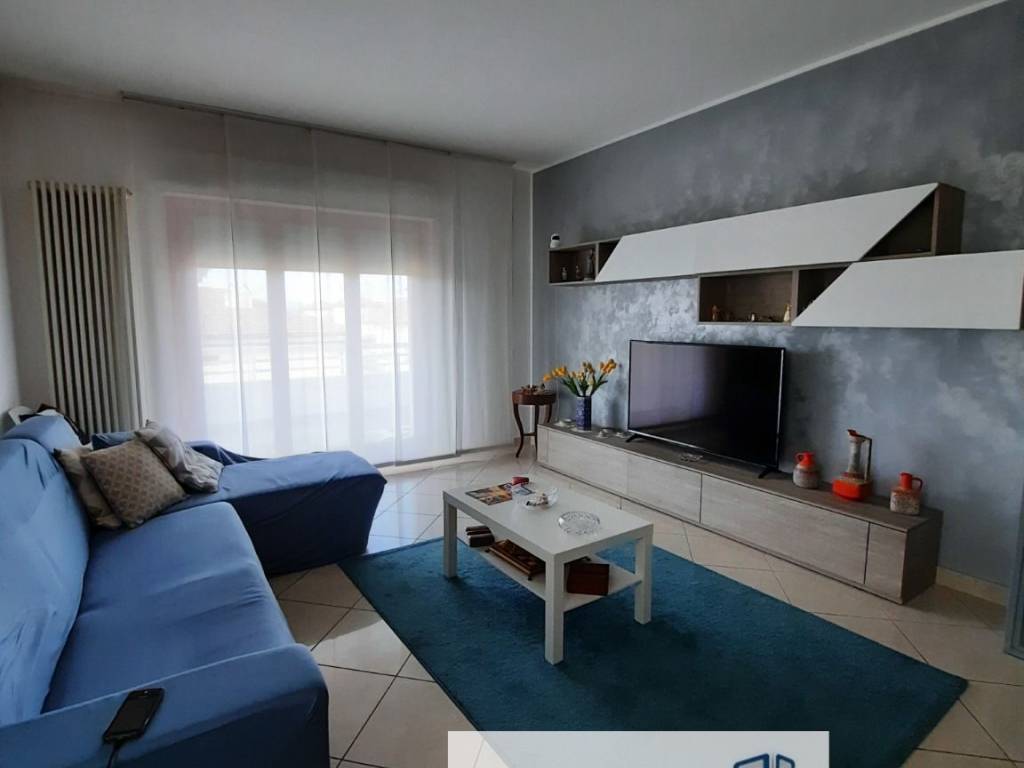 Appartamento a Alba adriatica in Via Camillo Benso di Cavour, 12 - Foto 2