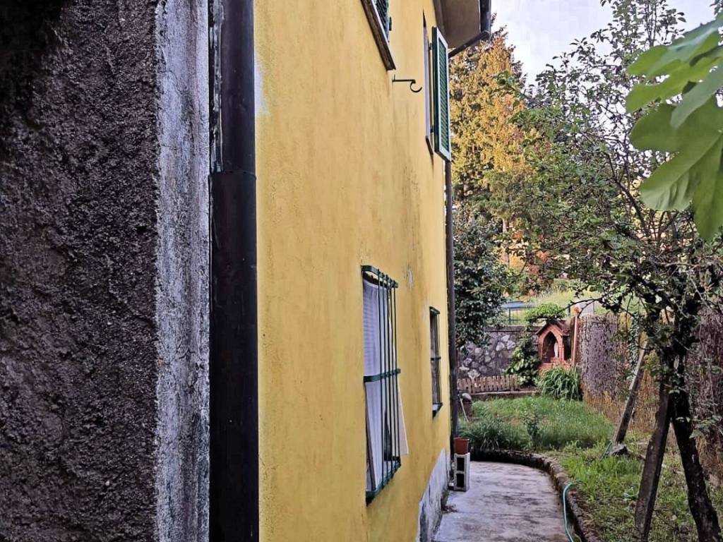 Villa a Barga in Strada Regionale della Garfagnana - Foto 4