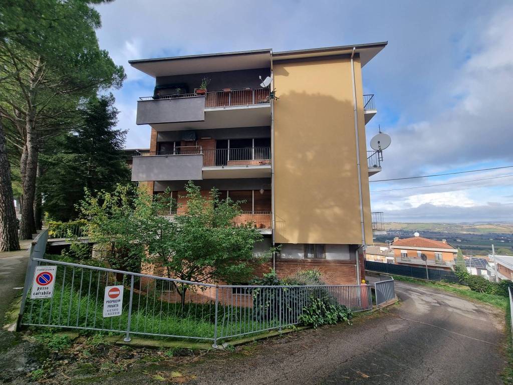 Appartamento a Corridonia in Viale Montolmo - Foto 3