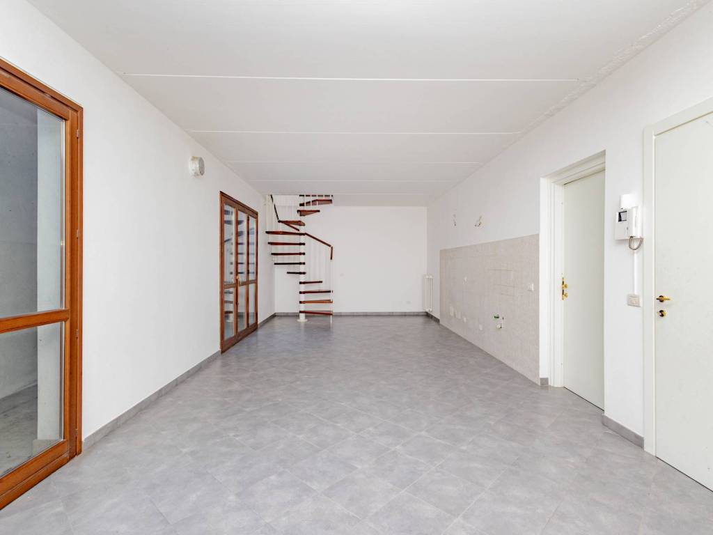 Appartamento a Arsago seprio in via Enrico fermi , 8 - Foto 4