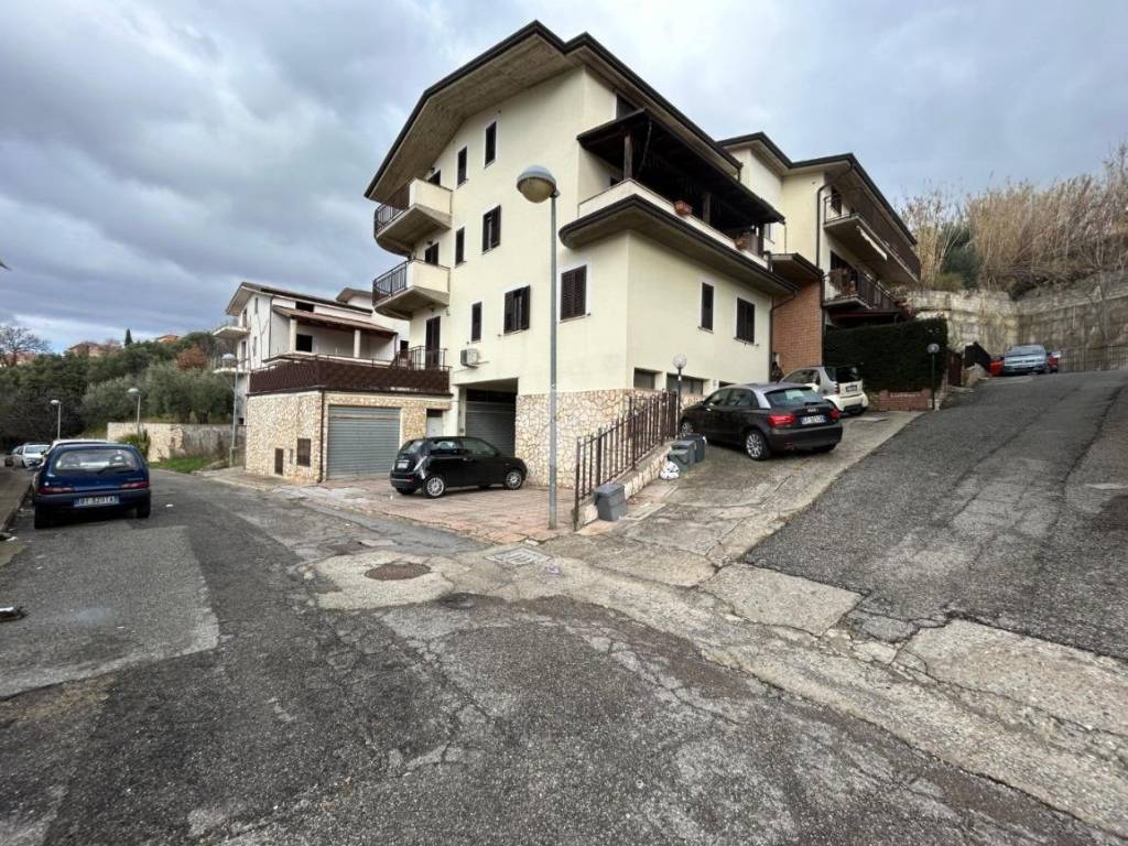 Appartamento a Zumpano in CONTRADA MENNA - Foto 3