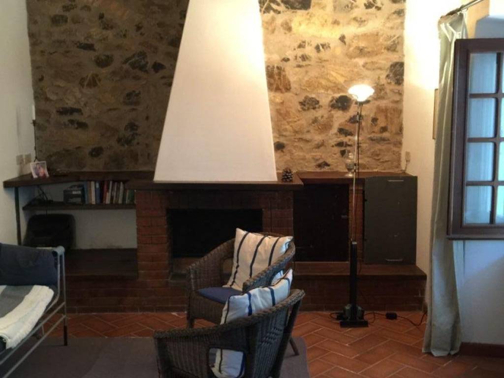 Appartamento a Massa marittima in Via Aurelio Cappelletti, 12 - Foto 2