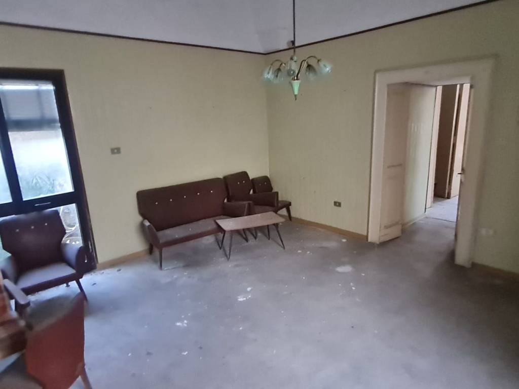 Appartamento a Castri di lecce in Via Nazario Sauro - Foto 3
