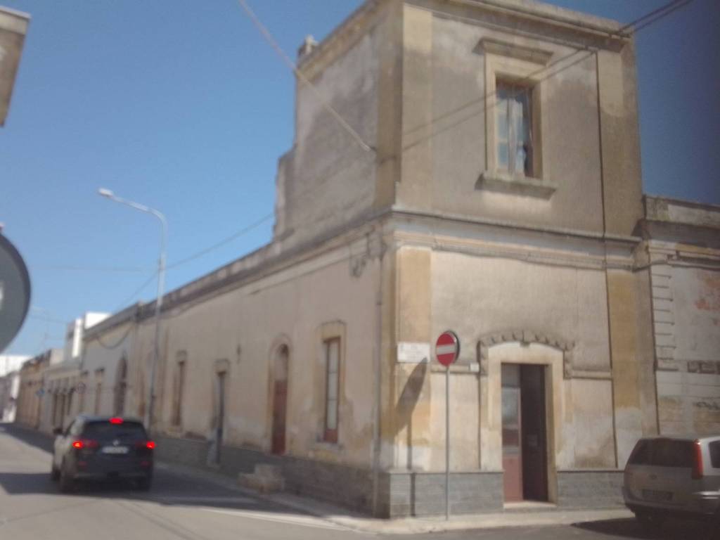 Appartamento a Castri di lecce in Via Nazario Sauro - Foto 5