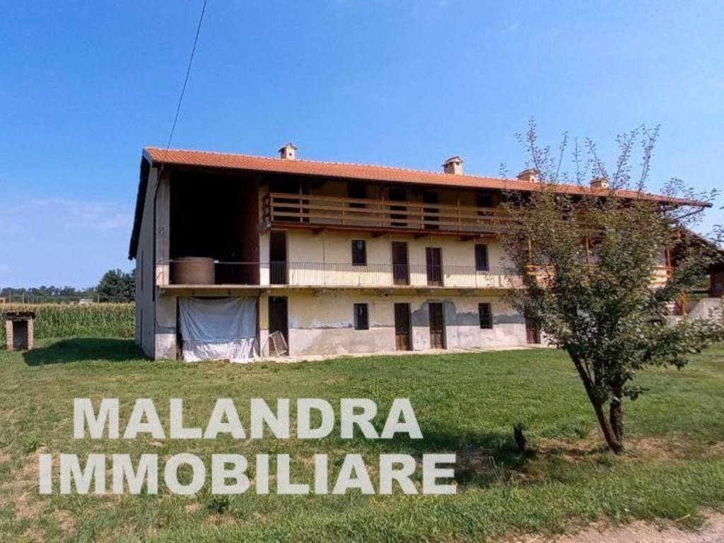 Rustico / casale a Oleggio in Corso G.Matteotti, 73 - Foto 2