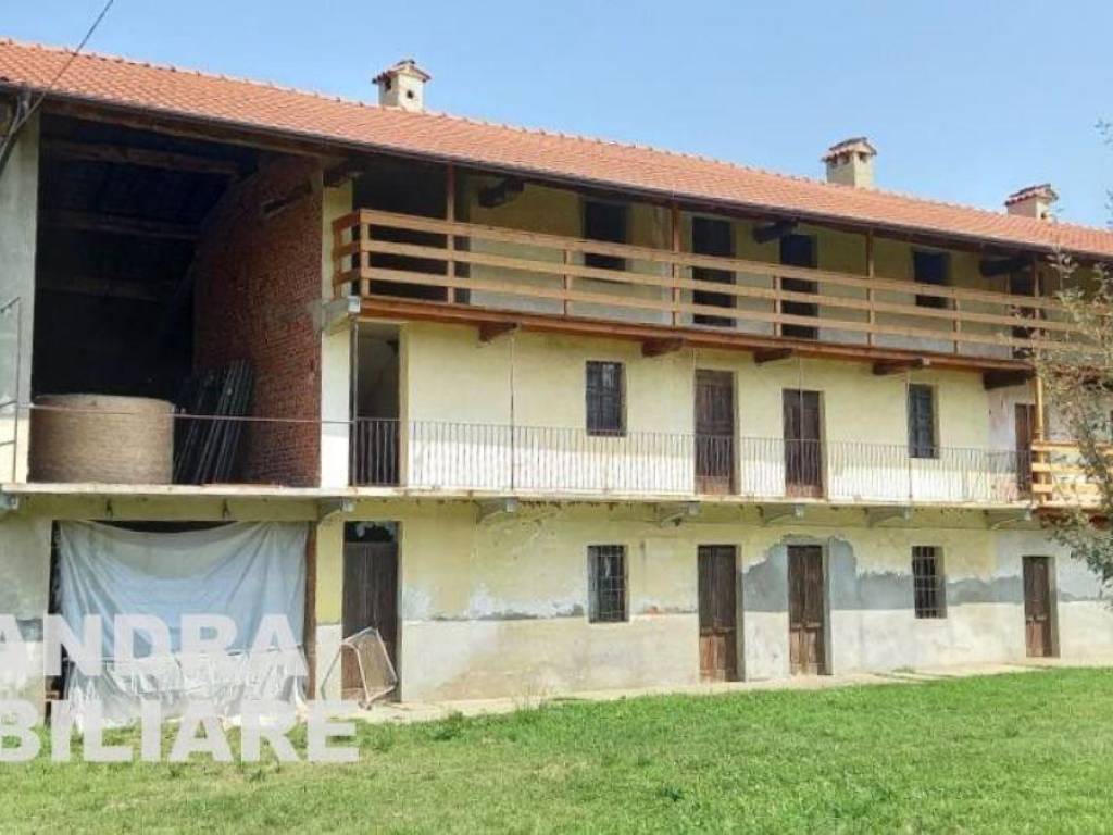 Rustico / casale a Oleggio in Corso G.Matteotti, 73 - Foto 2