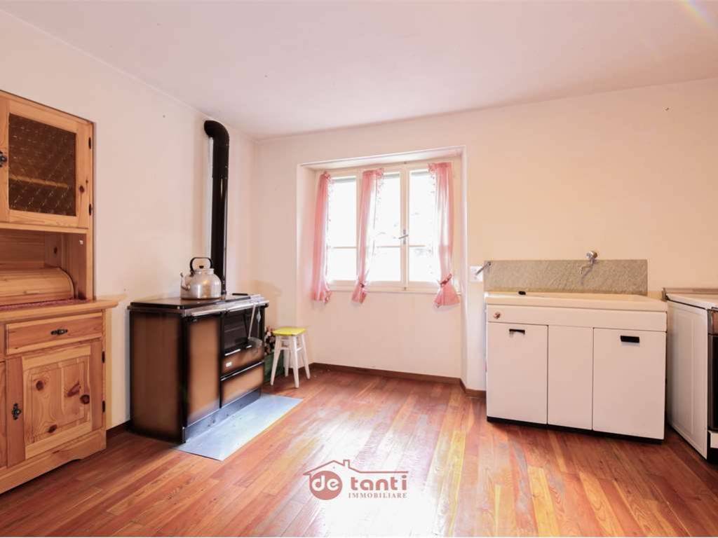 Appartamento a Campodolcino in Via Splughetta - Foto 5