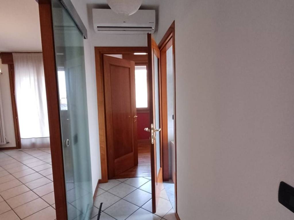Appartamento a Costabissara in Via Damiano Chiesa, 33 - Foto 4