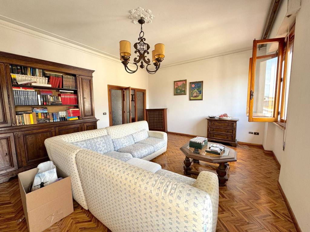 Appartamento a Montemurlo in Via Riva, 46 - Foto 3