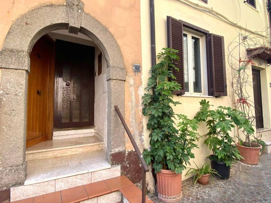 Appartamento a Frosinone in Via Giordano Bruno - Foto 2