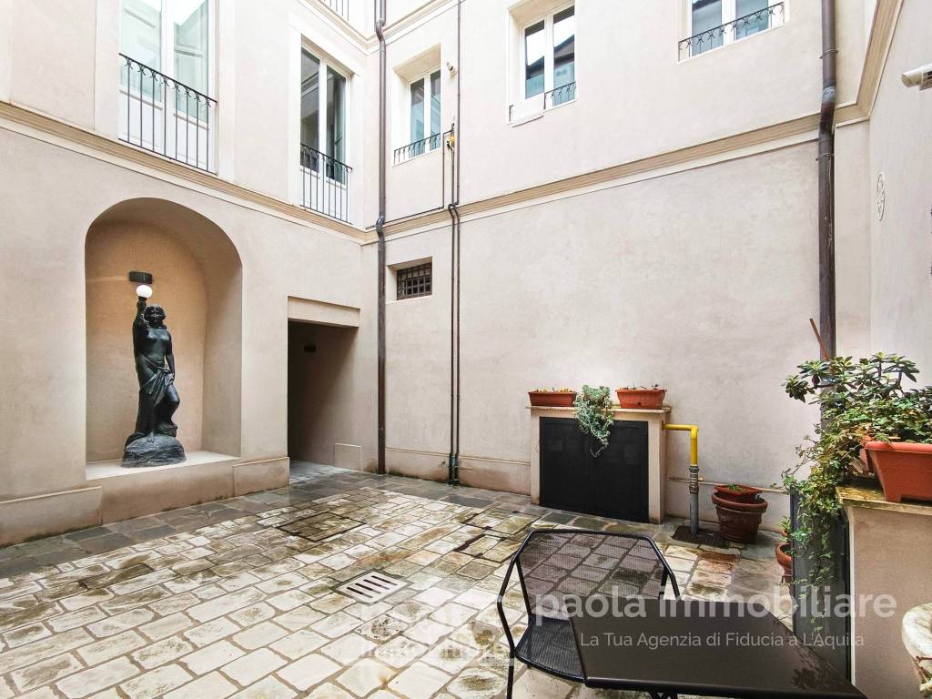 Appartamento a L'aquila in Piazza del Palazzo - Foto 2