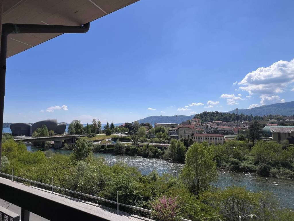 Appartamento a Verbania in Via Alfonso La Marmora, 40 - Foto 3