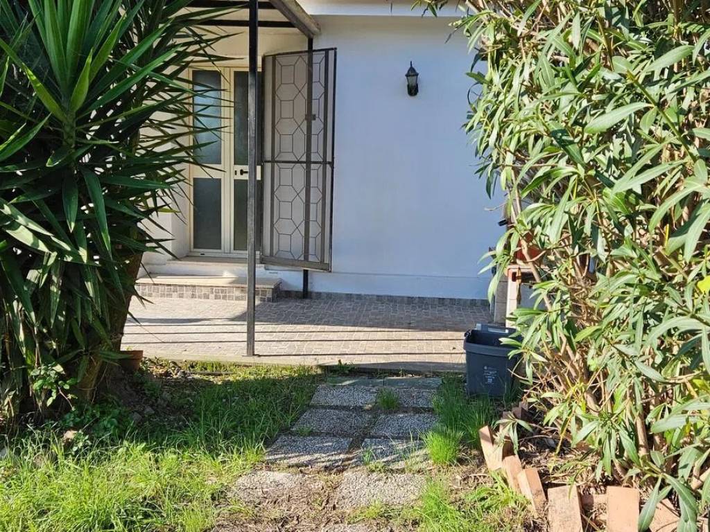 Appartamento a Montalto di castro in Via Picciano S.N.C. - Foto 5