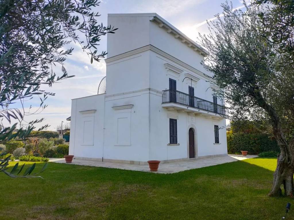 Villa a Trani in Via Dei Gelsomini, 2 - Foto 2