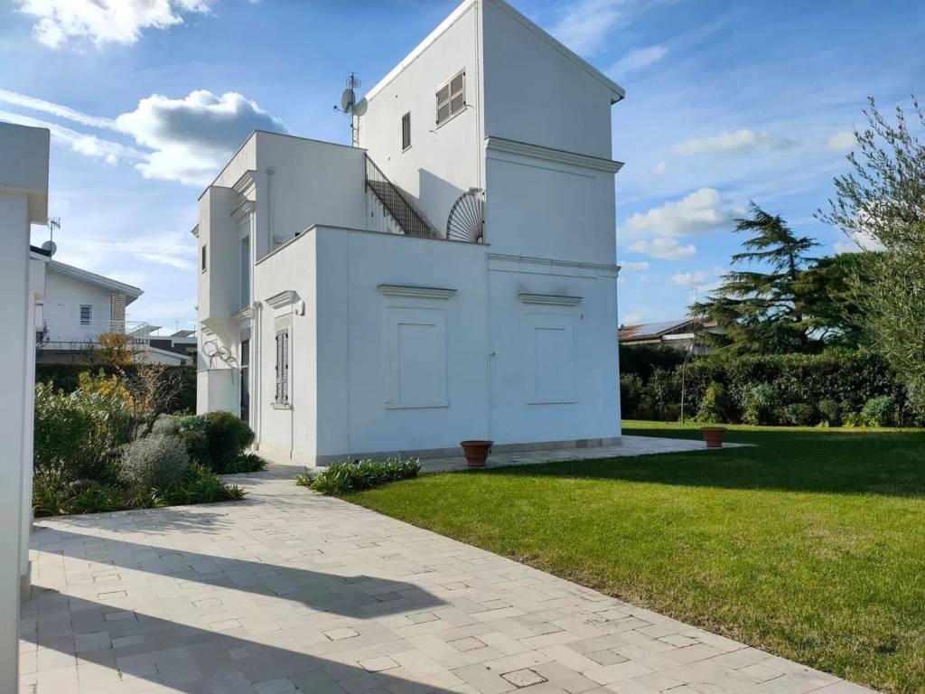 Villa a Trani in Via Dei Gelsomini, 2 - Foto 4