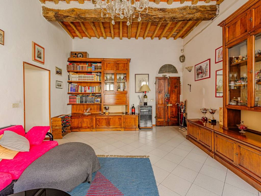 Appartamento a Pistoia in Via Porta Al Borgo - Foto 5