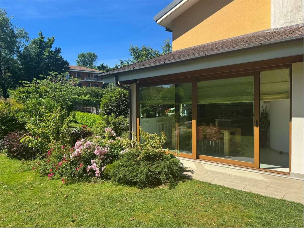 Villa a Bodio lomnago in Via Azalee, 3 - Foto 2