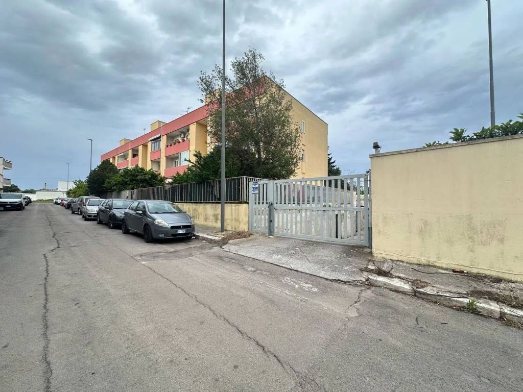 Box / garage a Lecce in Via Nicola Caputi, 6 - Foto 3