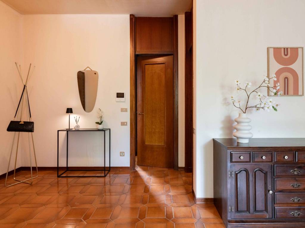 Appartamento a Merate in Via Giacomo Leopardi, 7 - Foto 2
