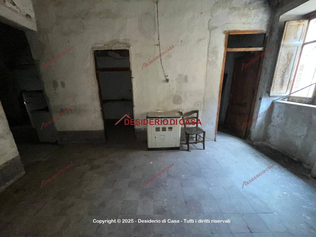 Casa indipendente a Carini in Via Giuseppe Garibaldi, 150 - Foto 2
