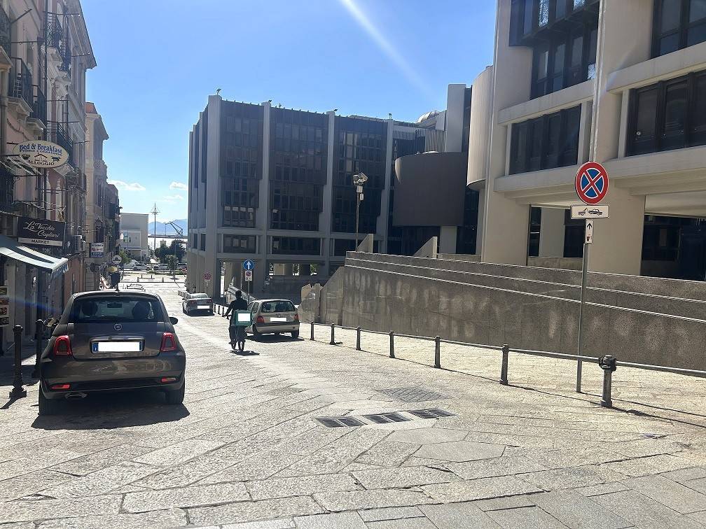 Palazzo / stabile a Cagliari in Via Cavour - Foto 2