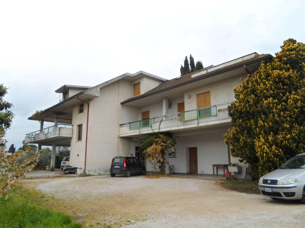 Casa indipendente a Monsampolo del tronto in Via Eugenio Montale - Foto 2