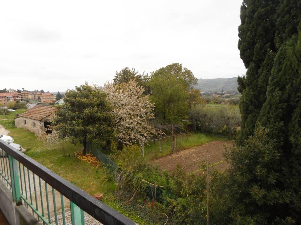 Casa indipendente a Monsampolo del tronto in Via Eugenio Montale - Foto 3