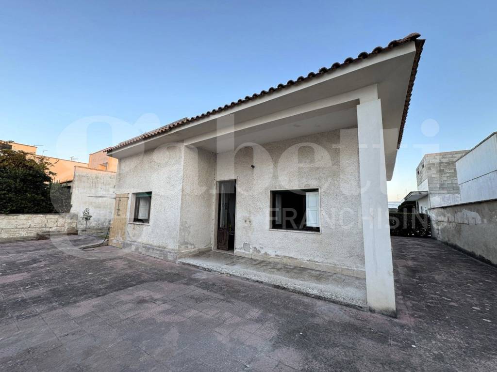Villa a Melendugno in Piazza libertà , 6 - Foto 2