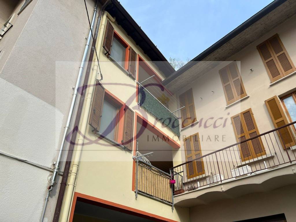 Appartamento a Viggiù - Foto 2