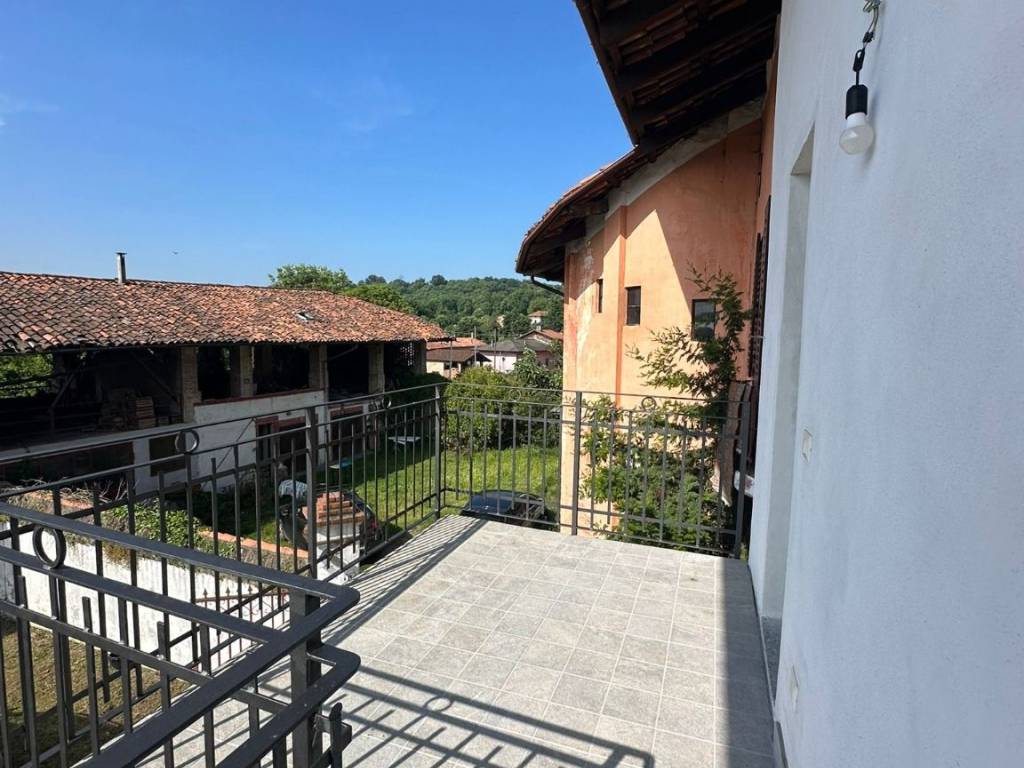 Casa indipendente a Dorzano in Via Fratelli Volpe, 8 - Foto 3