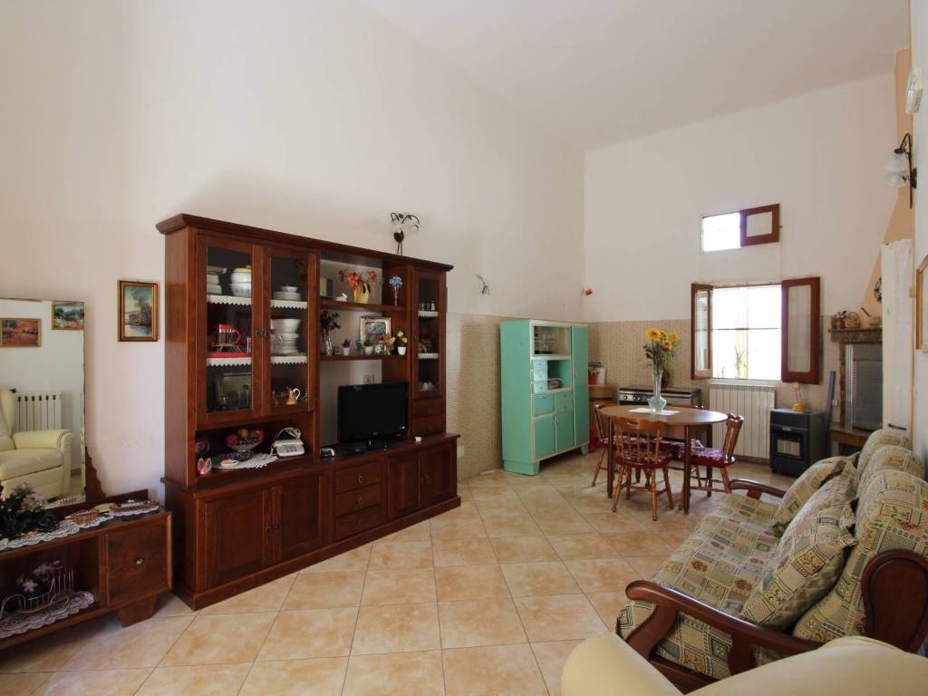 Casa indipendente a Tuglie in Via Giacomo Puccini - Foto 2